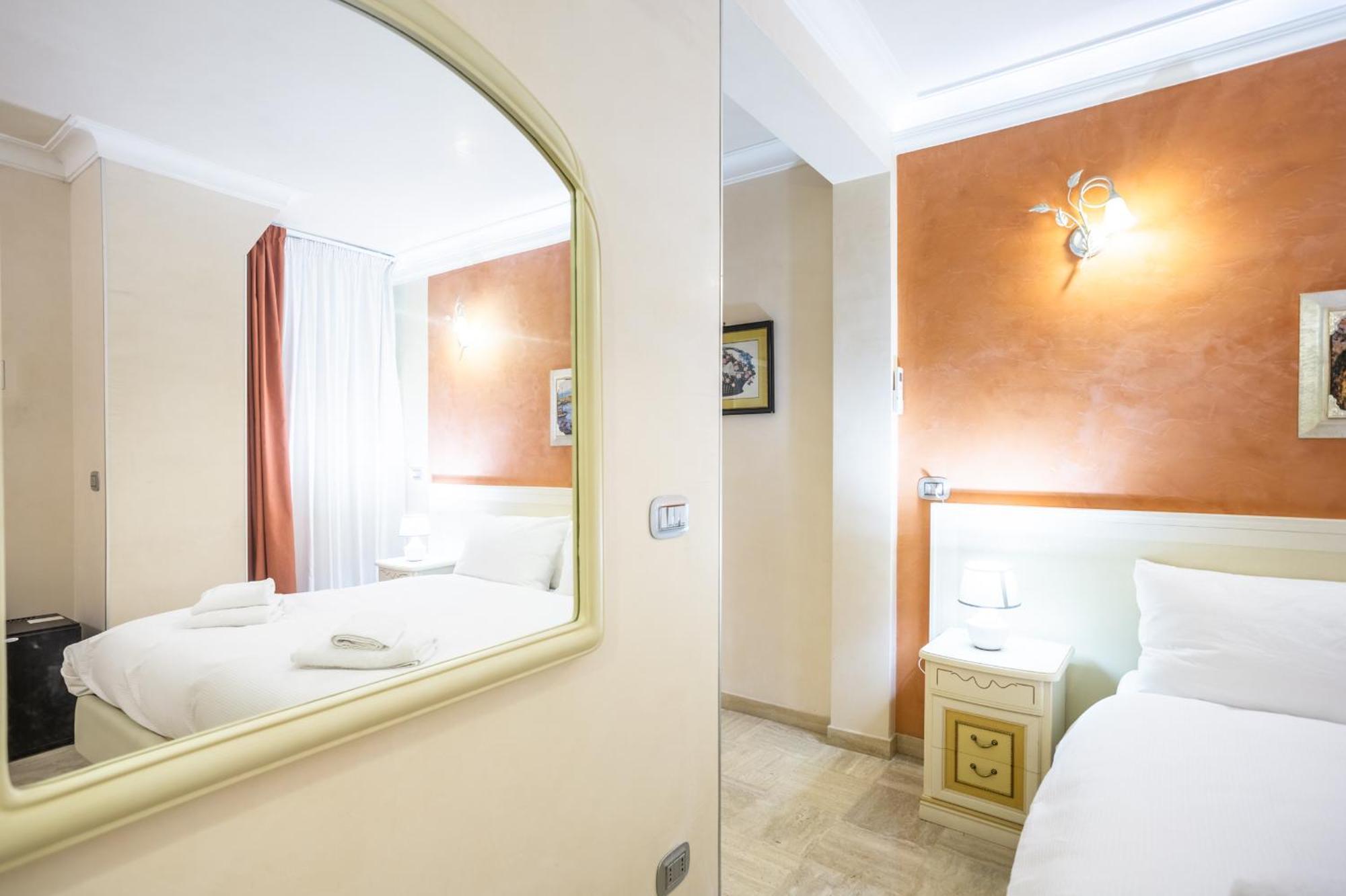 Luxury Inn Opera Rom Exterior foto