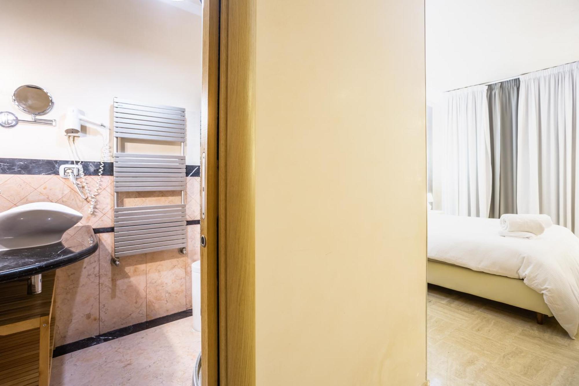 Luxury Inn Opera Rom Exterior foto